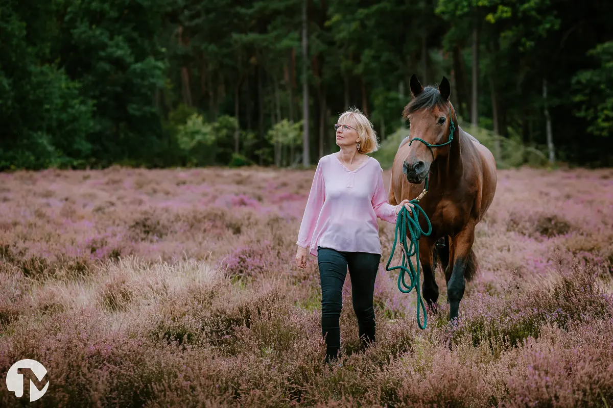 Fotoshoot met Paard door fotograaf uit Waalwijk.
