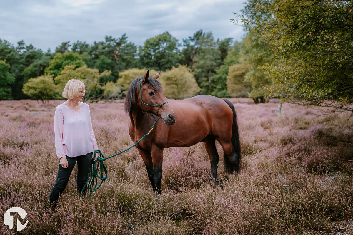 Fotoshoot met Paard door fotograaf uit Waalwijk.