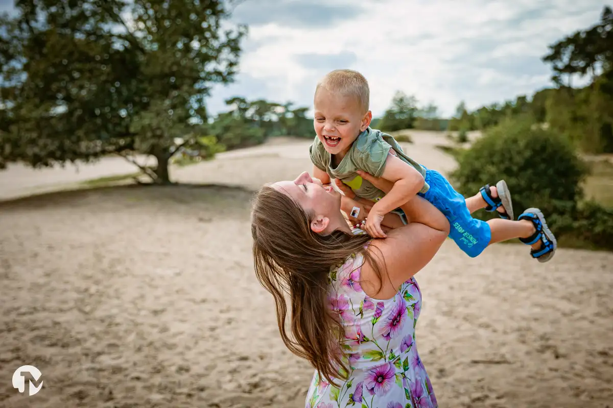 Fotoshoot met jong gezin in Kaatsheuvel.